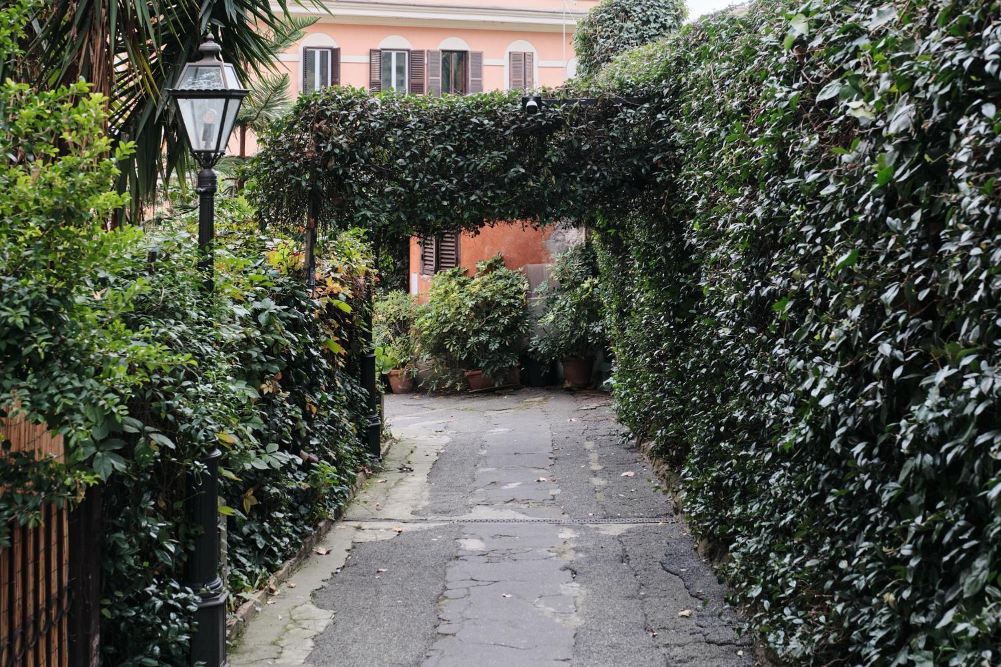 Appartement Trastevere- Flat Con Giardino, Ac, Wi-fi & Netflix *